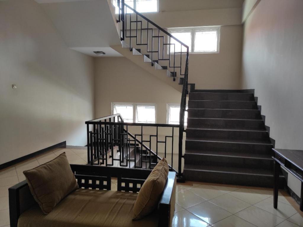 Hotel Orlen Yogyakarta Exterior photo